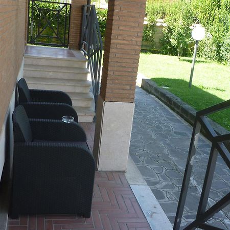 Villa Smeraldo Roma Infernetto Екстер'єр фото